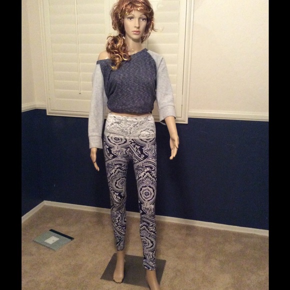 Renee Lace Top Leggings in Navy/White