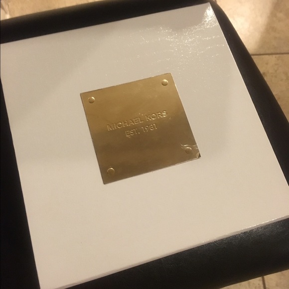 Michael Kors gift box