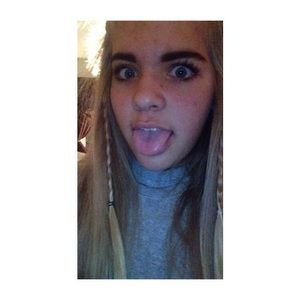 Meet your Posher, Hailey