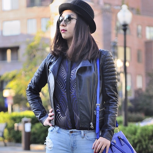 REDUCED!! Cameo Collective Shirt - Picture 3 of 3