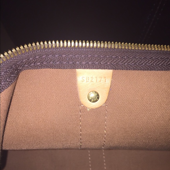 💗SOLD Authentic Louis Vuitton Keepall 55 - Picture 2 of 4