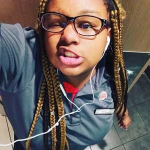 Meet your Posher, Teela