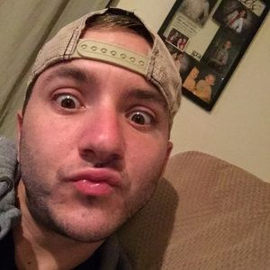 Meet your Posher, Raymond