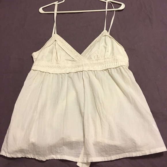 Pleat detail top