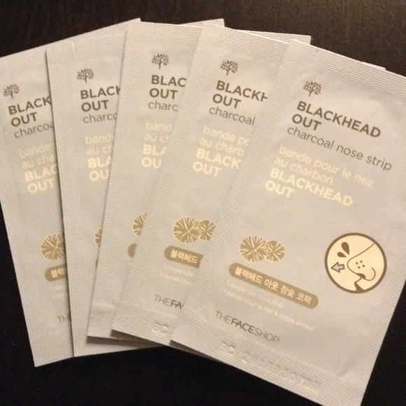 THEFACESHOP Charcoal Nose Strip