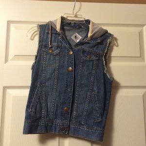 Jean vest with hood