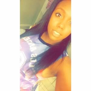 Meet your Posher, Dyanna