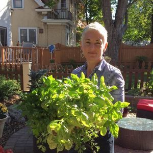 Meet your Posher, Cara