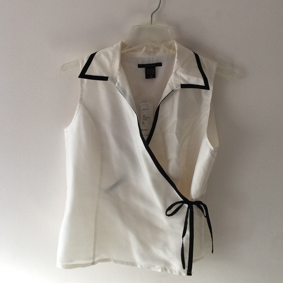 ⚡️Flash Sale⚡️Sleeveless silk wrap top