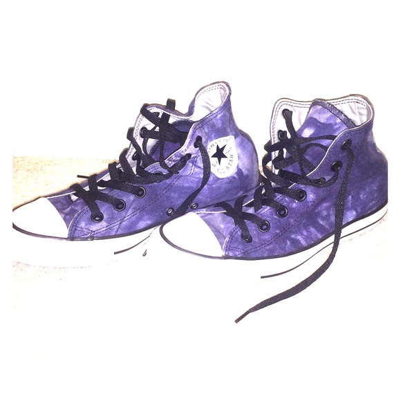 Converse Shoes - Converse high tops