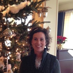 Meet your Posher, Nicole