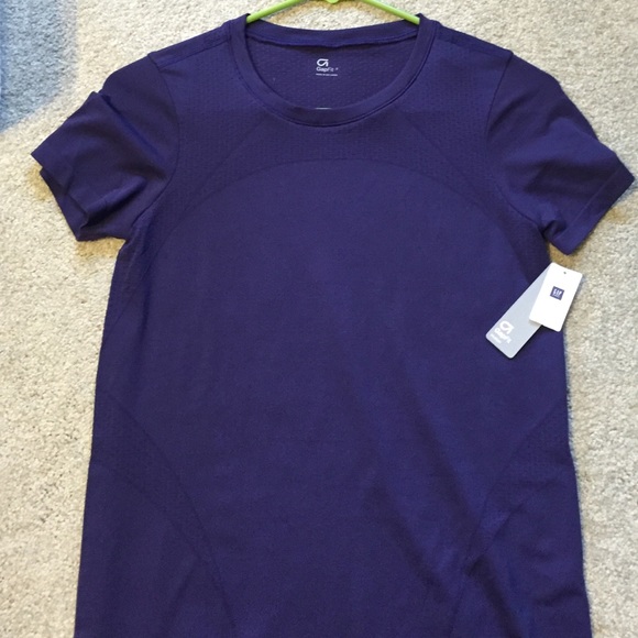 NWT purple Gap fit crew neck top