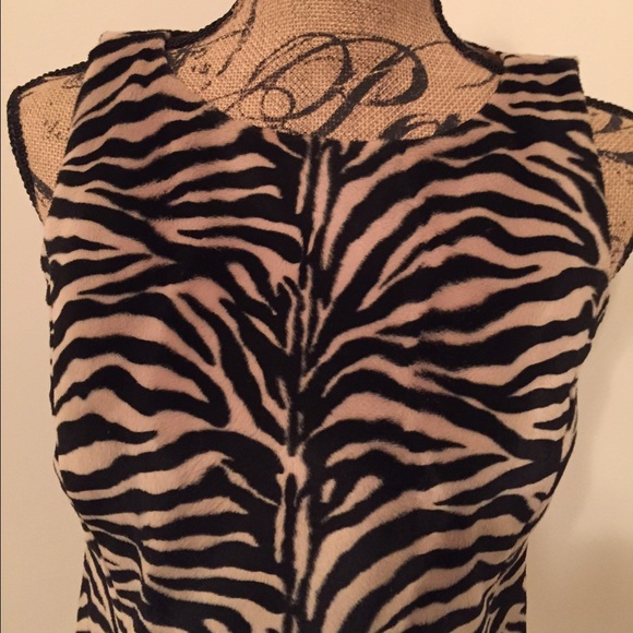 Karen Kane animal print top