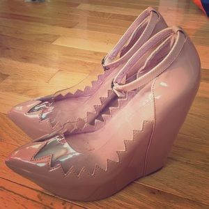 Jeffrey Campbell Audrey-Two, Nude Patent, Sz. 9.5