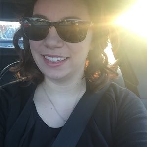 Meet your Posher, Natalie