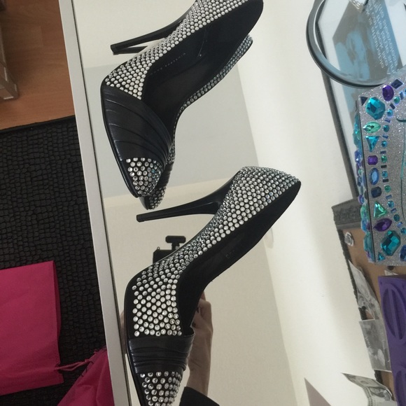 Giuseppe Zanotti pumps with rhinestones - Picture 2 of 4