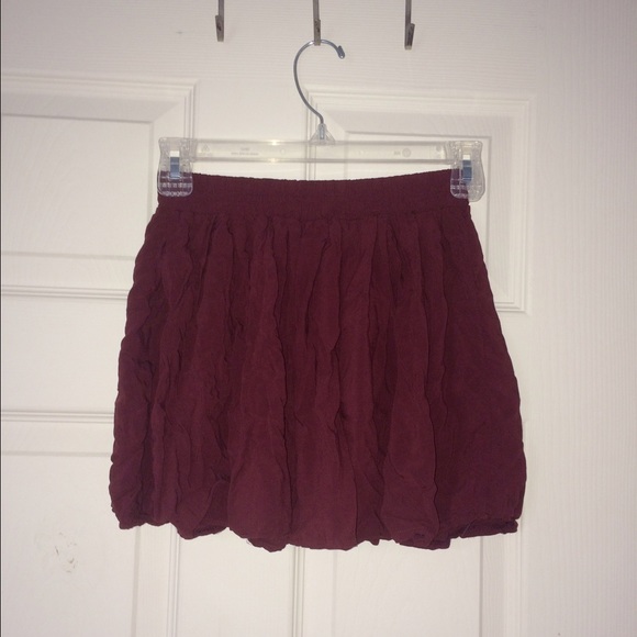 Brandy Melville Pleated Maroon Skirt