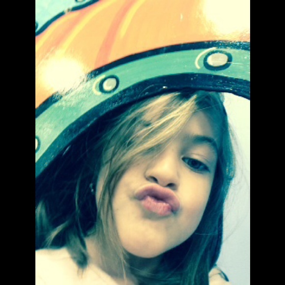 Meet your Posher, Carmela - Picture 1 of 1