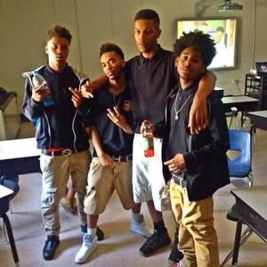 Meet your Posher, Clyde