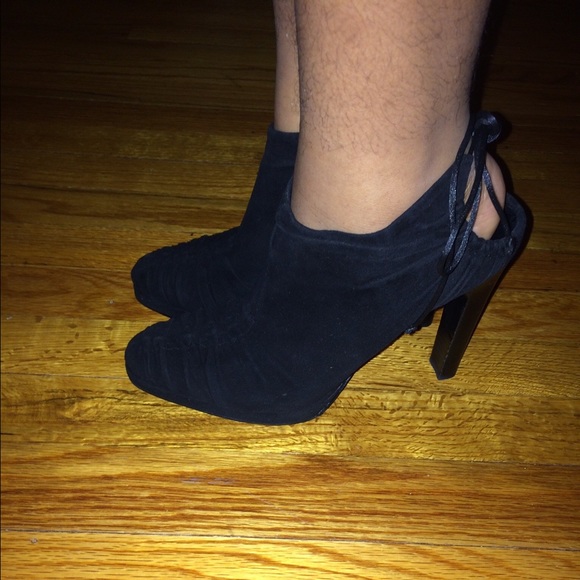 ? AUTHENTIC GUCCI BLACK SUEDE BOOTIES ❤️?