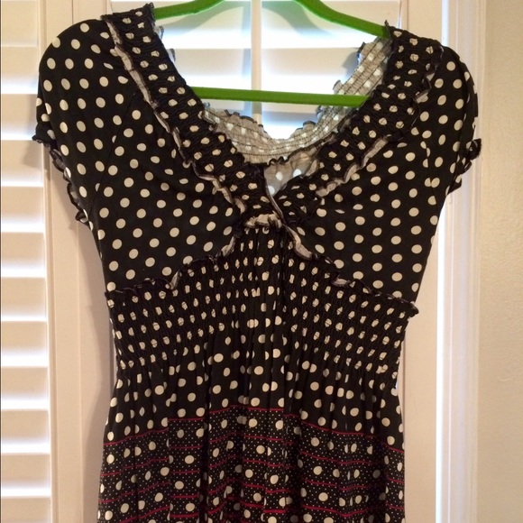 Cute top with polka dots