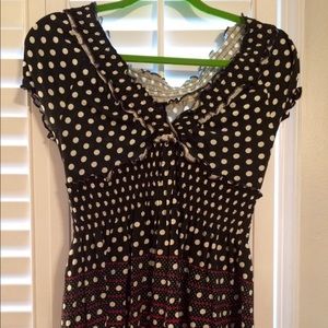 Cute top with polka dots