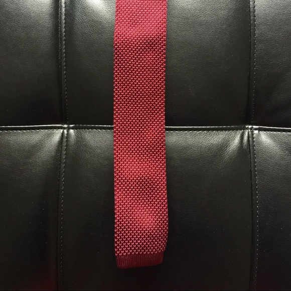Skinny knit tie- Dark Red