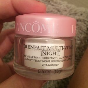 Lancôme bienfait multi vital night cream