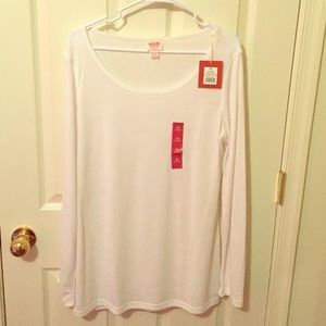 White long sleeve shirt