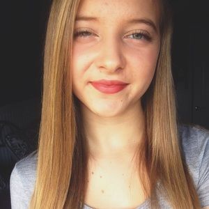 Meet your Posher, Madelyn