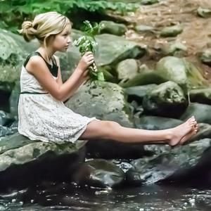 Meet your Posher, Brooke