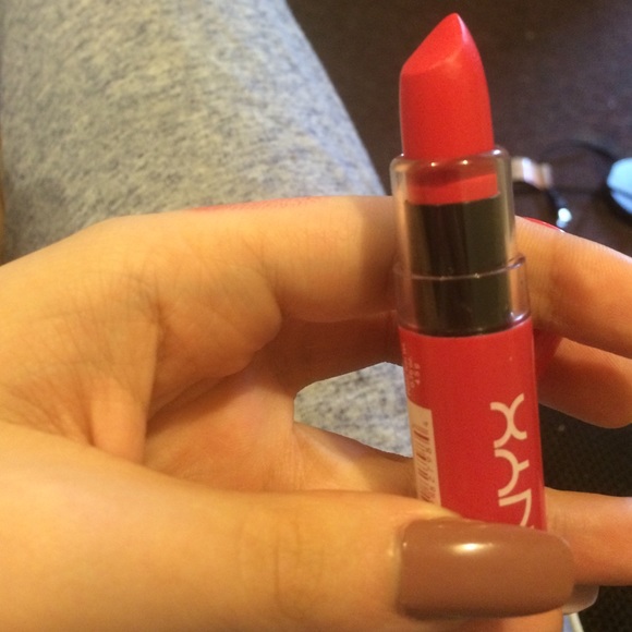 Little Susie nyx butter lipstick