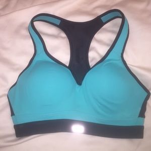 VSX sports bra never been worn