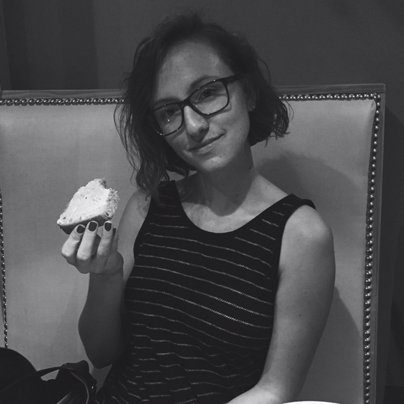 Meet your Posher, Carli
