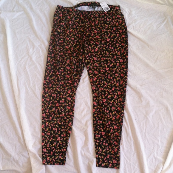 Floral Forever 21 Plus leggings
