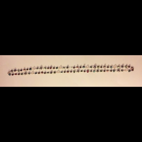 Costume Jewelry Necklace - Picture 2 of 4