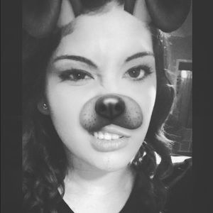 Meet your Posher, Selena