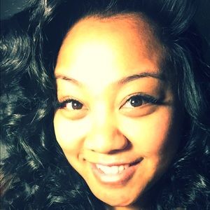 Meet your Posher, Camille