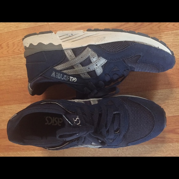 Suede Navy ASICS - Picture 2 of 3