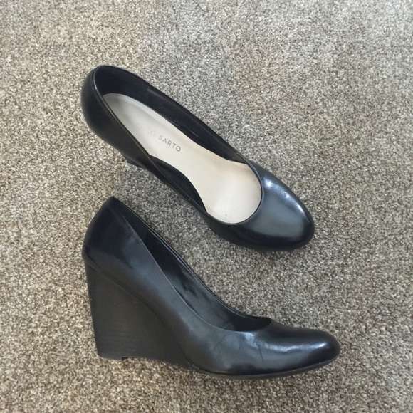 Franco Sarto  black wedges