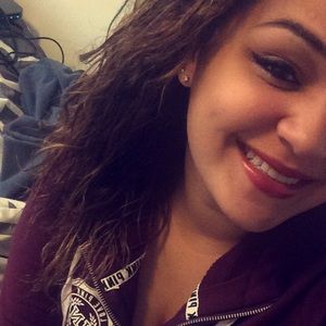 Meet your Posher, Daphne