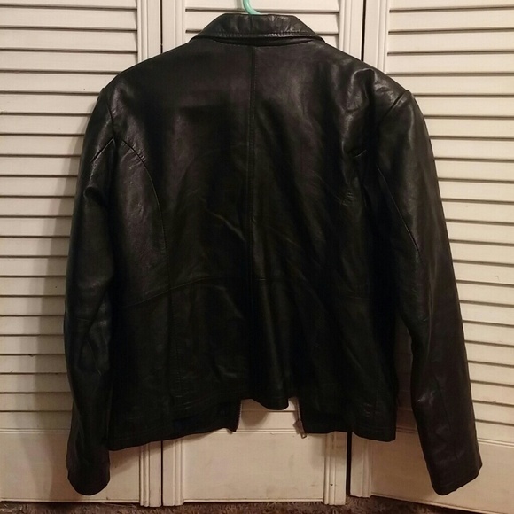 Leather jacket. - Picture 3 of 3
