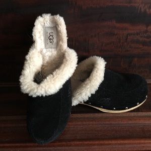 Ugg clogs