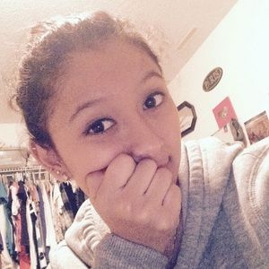 Meet your Posher, Heidi