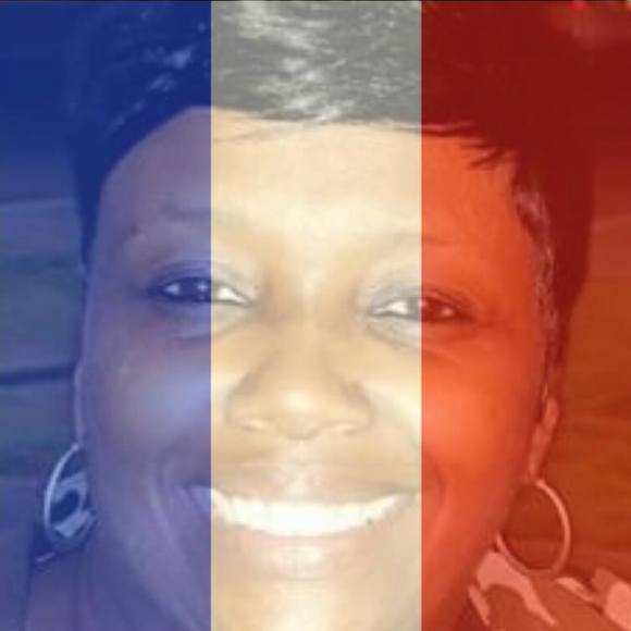 Meet your Posher, Stephanie - Picture 1 of 1