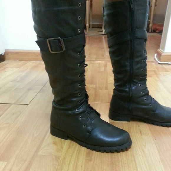 Long lace up boots - Picture 3 of 3