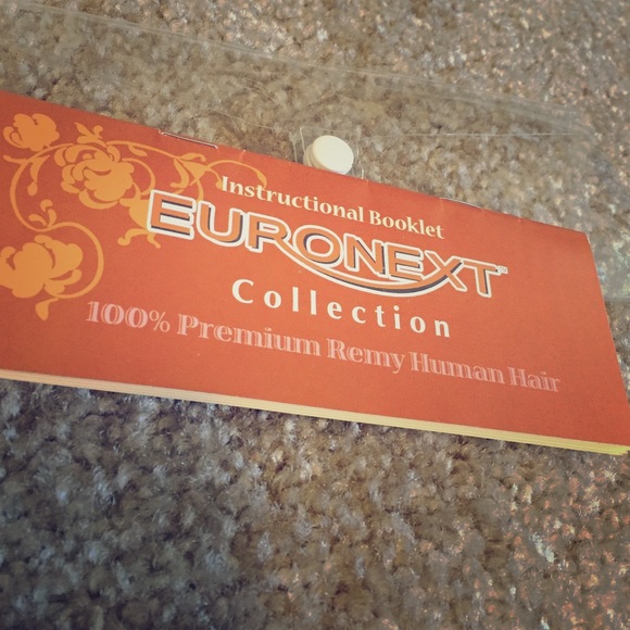 Euronext hair extensions- light brown.