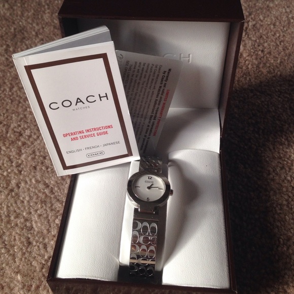 Coach Watch - Needs battery, see description - Picture 2 of 4