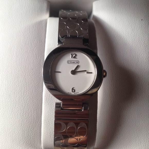 Coach Watch - Needs battery, see description - Picture 3 of 4