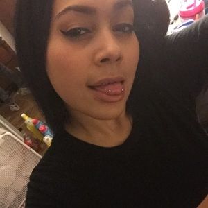 Meet your Posher, Enes